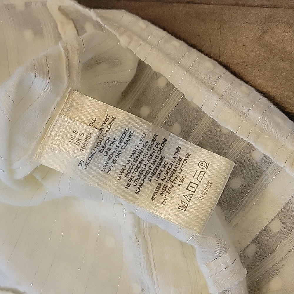 Pilcro White Sleeveless Ruffled Eyelet Button-Front Blouse - Picture 9 of 10